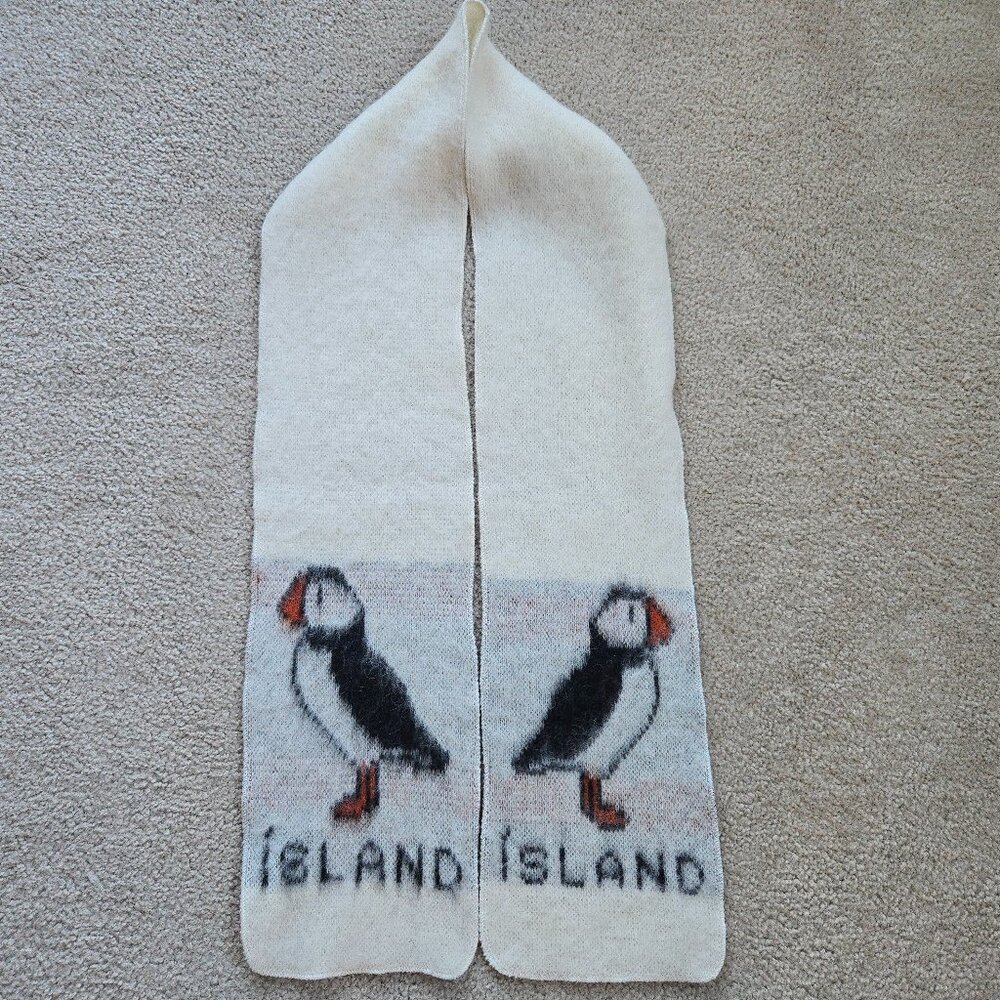 NWOT Icelandic Wool Puffin Scarf Bird Iceland